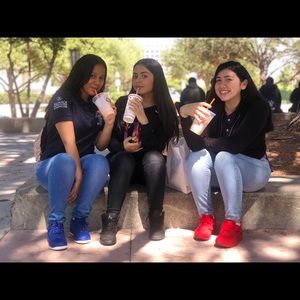 Meet your Posher, Angela